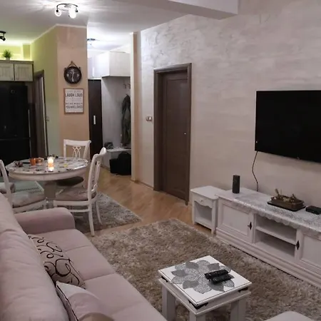 Lux Rose דירה קרגיובאק